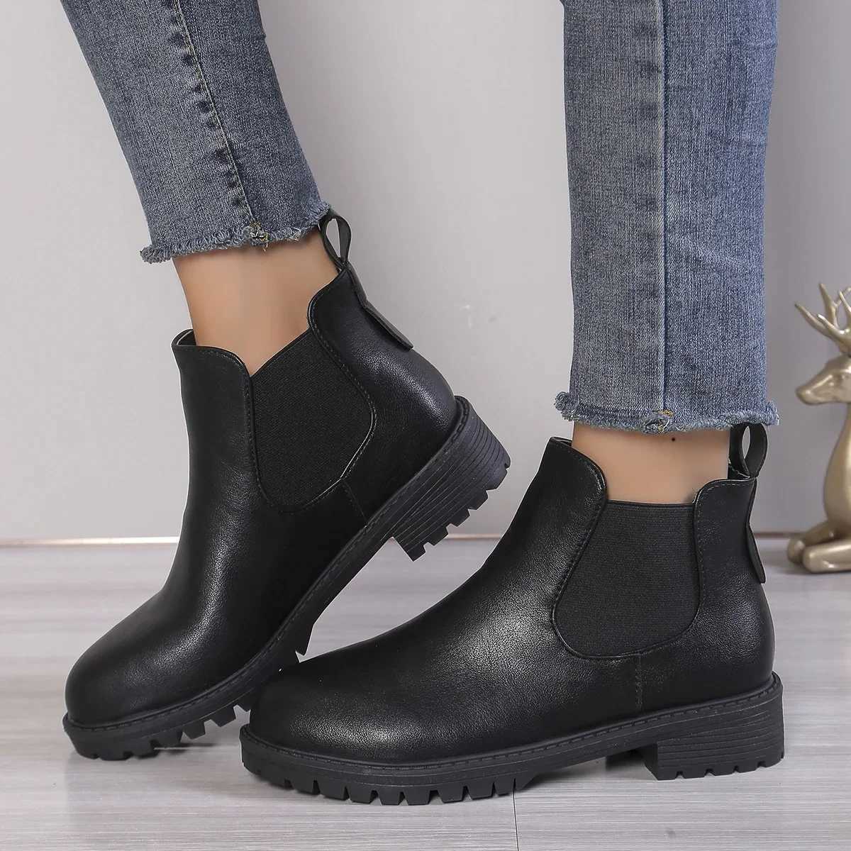 Womens Casual Chelsea Ankle Boots Round Toe Black PU Leather Short Boots Woman Comfort Low Heels Slip On Botas De Mujer 2024 XJ250602