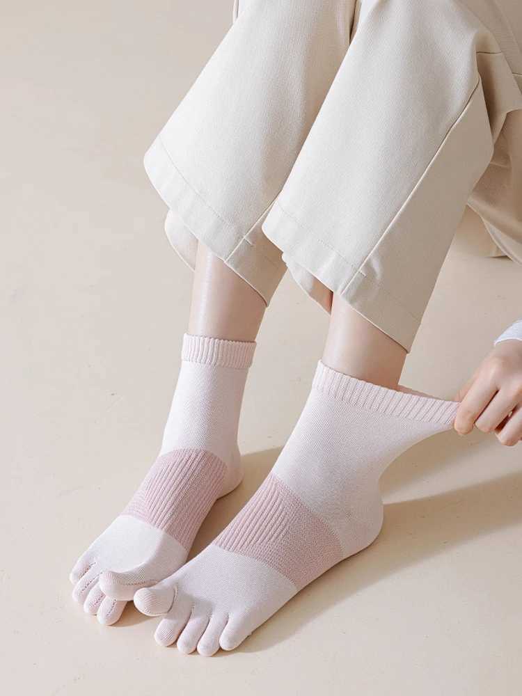 Women Five Finger Socks Yoga Pilates Sock Breathable Mesh Deodorant Antibacterial Split Toe Sock Fitness Cotton Sport Sock T250602