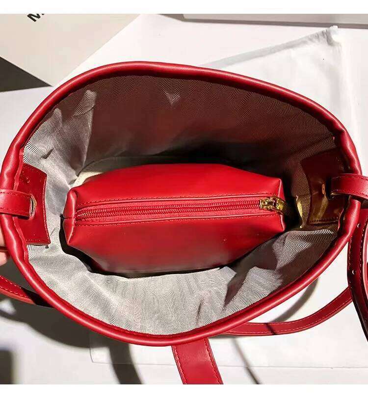 High Quality Large Capacity Knitted Bucket Fashion Women Handbag Lady Purse Female Shoulder Messenger Casual Tote Bag