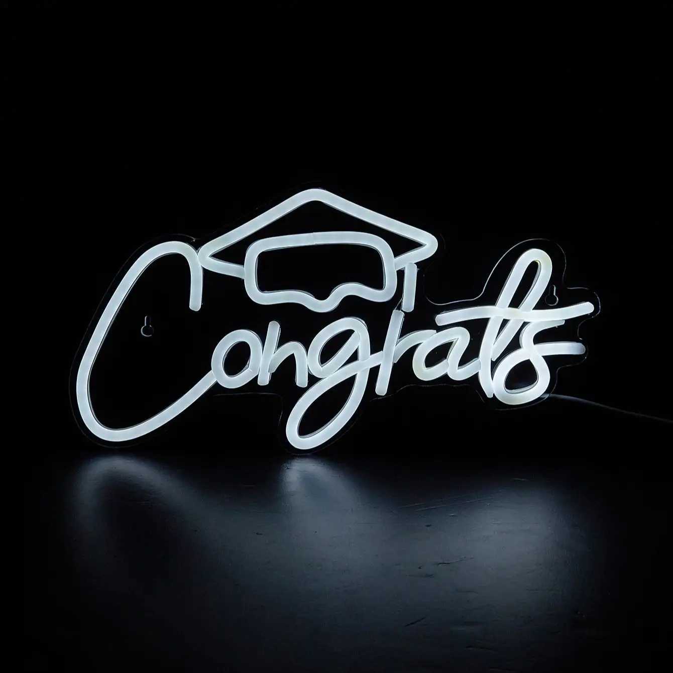 Chi-buy LED Neon Congrats USB Powered Neon Signs Night Light 3D Wall Art Game Room Bedroom Party Decor Lamp Signs XJ250602