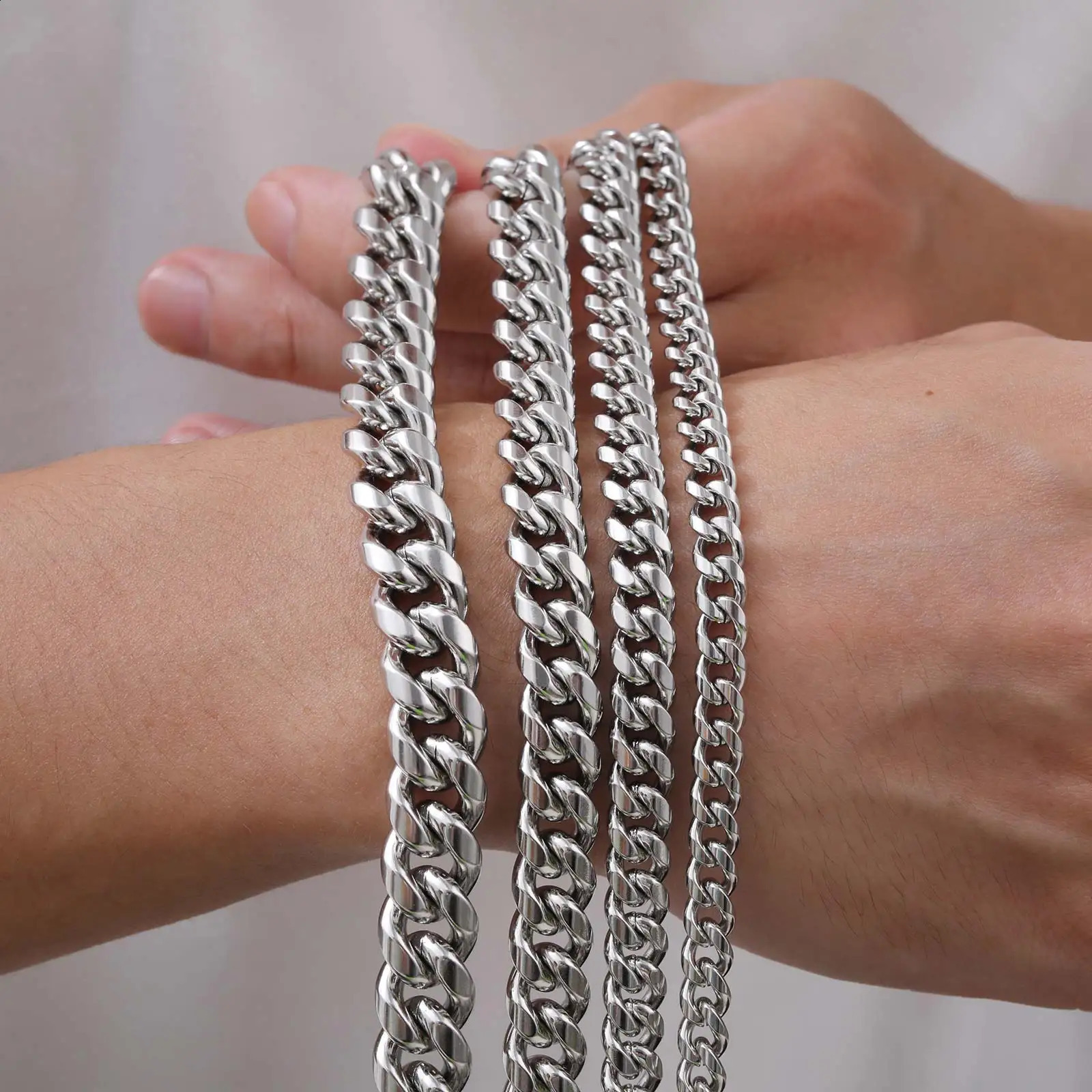 Vnox 18cm/20cm/22cm Stainless Steel Bold Cuban Bracelets for Men Women6mm/8mm/10mm/12mm Width Miami Curb Links Wristband Gift 250530
