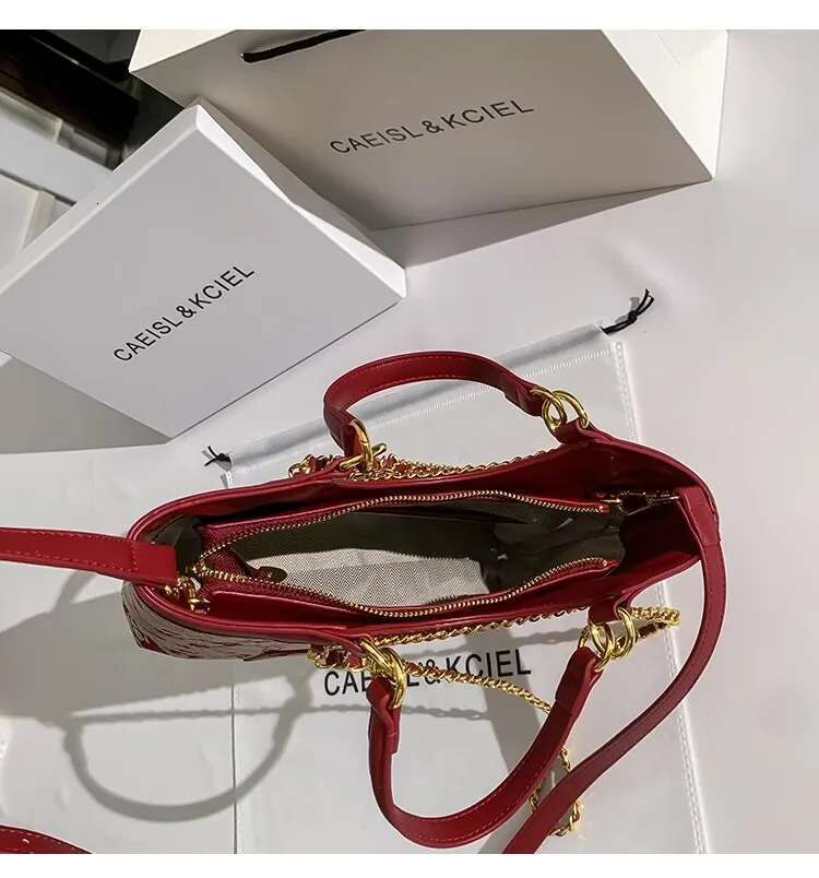 Large Capacity Fashion Embroidery Floral Tote High Quality Textured Leather Women Handbag Shoulder Crossbody Wedding Bag
