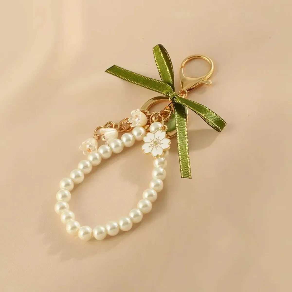 Womens Green Fairycore Keychain with Lily of the Valley Flower Sweet Leather Korean Style Fashion Accessory XJ250602