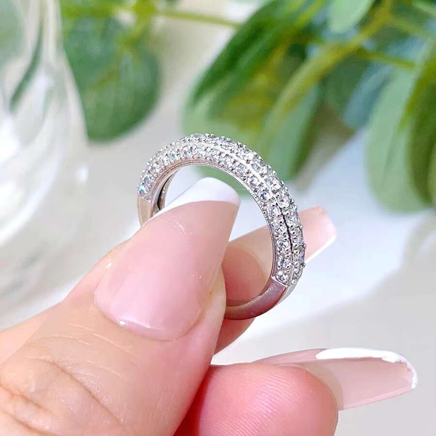 FOXI Micro Pave Set Classic Inlaid Moissanite Ring Romantic Anniversary Gift 925 Sterling Silver Moissanite Diamond Fine Rings