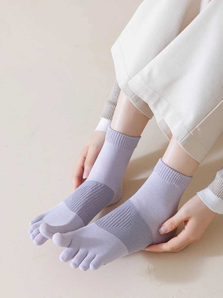 Women Five Finger Socks Yoga Pilates Sock Breathable Mesh Deodorant Antibacterial Split Toe Sock Fitness Cotton Sport Sock T250602
