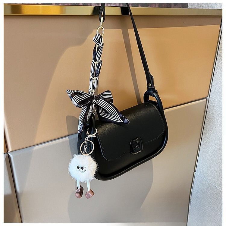 High quality brand, high-quality new style, free delivery designer bag, textured bag, fashionable crossbody bag, underarm bag, new style, free deliver