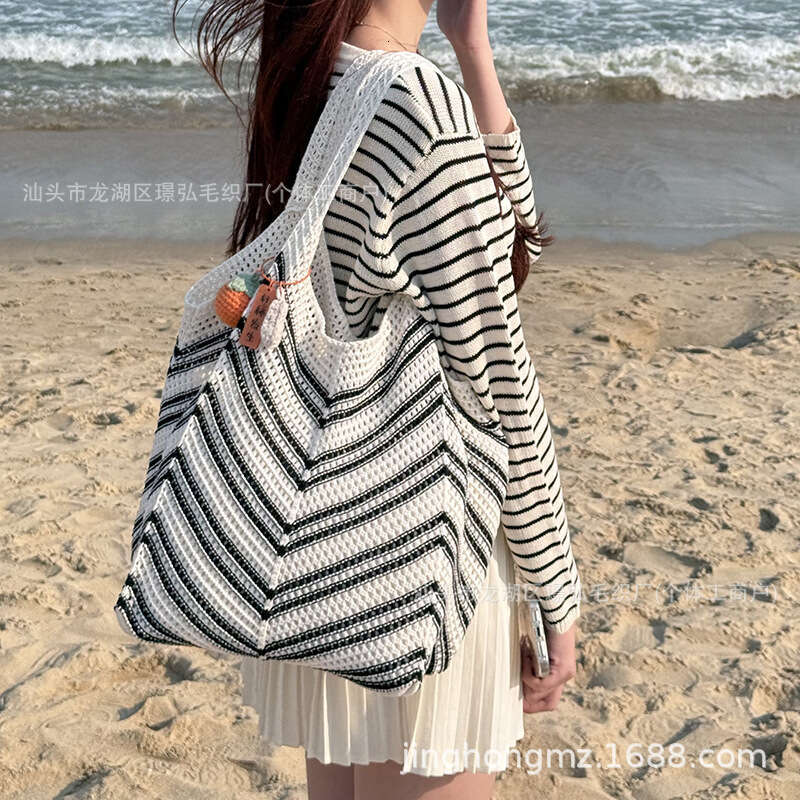 Hollow Knit Bohemian Vacation Beach Tote Color-Block Woven Versatile Shoulder Bag