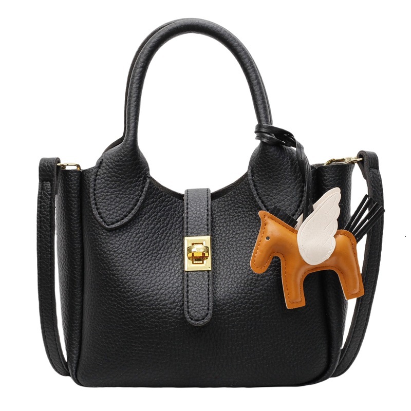 designer 2025 New Stylish Solid Color Versatile Handheld Bucket Bag for Women Korean Version Casual Simple Commuter Shoulder Crossbody Bag