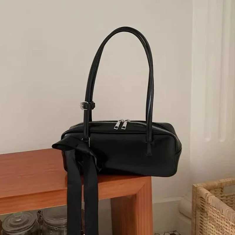 2025 Fashion High Quality Bags Solid Large Capacity Shoulder Bags Interior Compartment Soft for Women Zipper Pu Womens Handbag Y250603