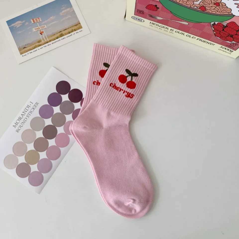 5 Pairs of Womens Summer Ins Trendy Sweat-Absorbent Spring and Autum Cute Heart Flower Letter Socks for WomenT250602