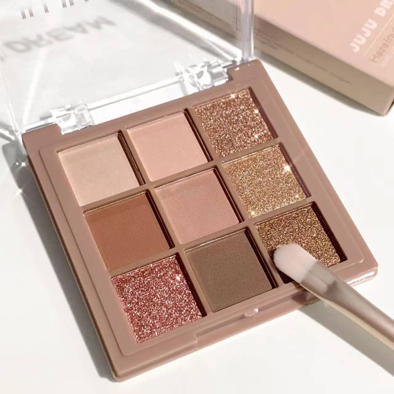 Nine-color Jiugong grid pearl matte flash hazelnut cocoa eye shadow plate
