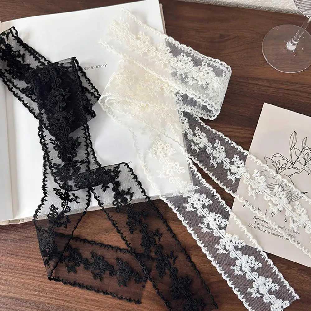 White Flower Lace Decorative Thin Scarf 150cm Skinny Scarf Women Y2K Long Narrow Lace Hollow Scarf Vintage Lace Trim Headband W250602