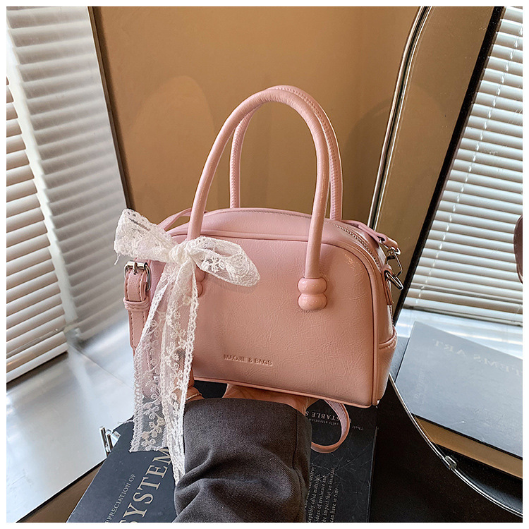 designer Spring Lace Handbag Bowling Ball Bag for Women 2025 New Trendy Fashion Korean Pillow Bag Versatile Crossbody Bag