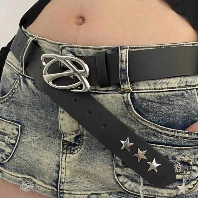 New Luxury Womens Belt Fashion Classic Star Shaped Hollow-Out Oval Buckle Design Black Faux Leather Casual Mens Belt Plus Size XJ250602