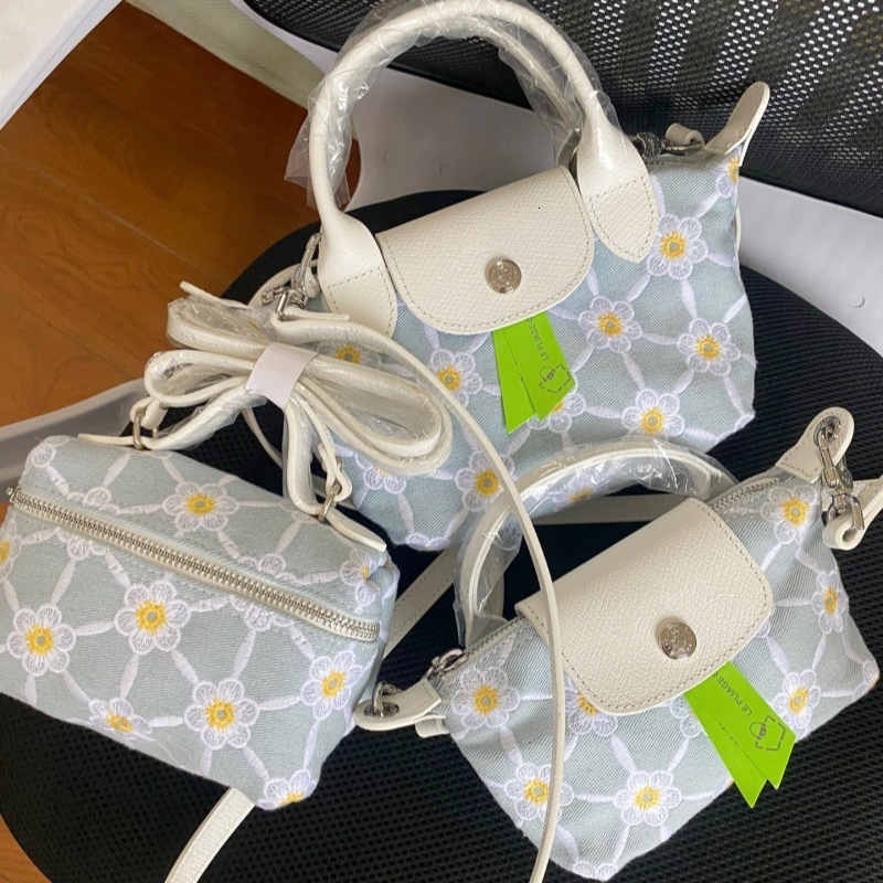 Top quality Brand High Quality New Style High-Quality New Floral Denim Mini Handbag Crossbody Bag Single Handle Dumpling Bag Box New Free Delivery Des