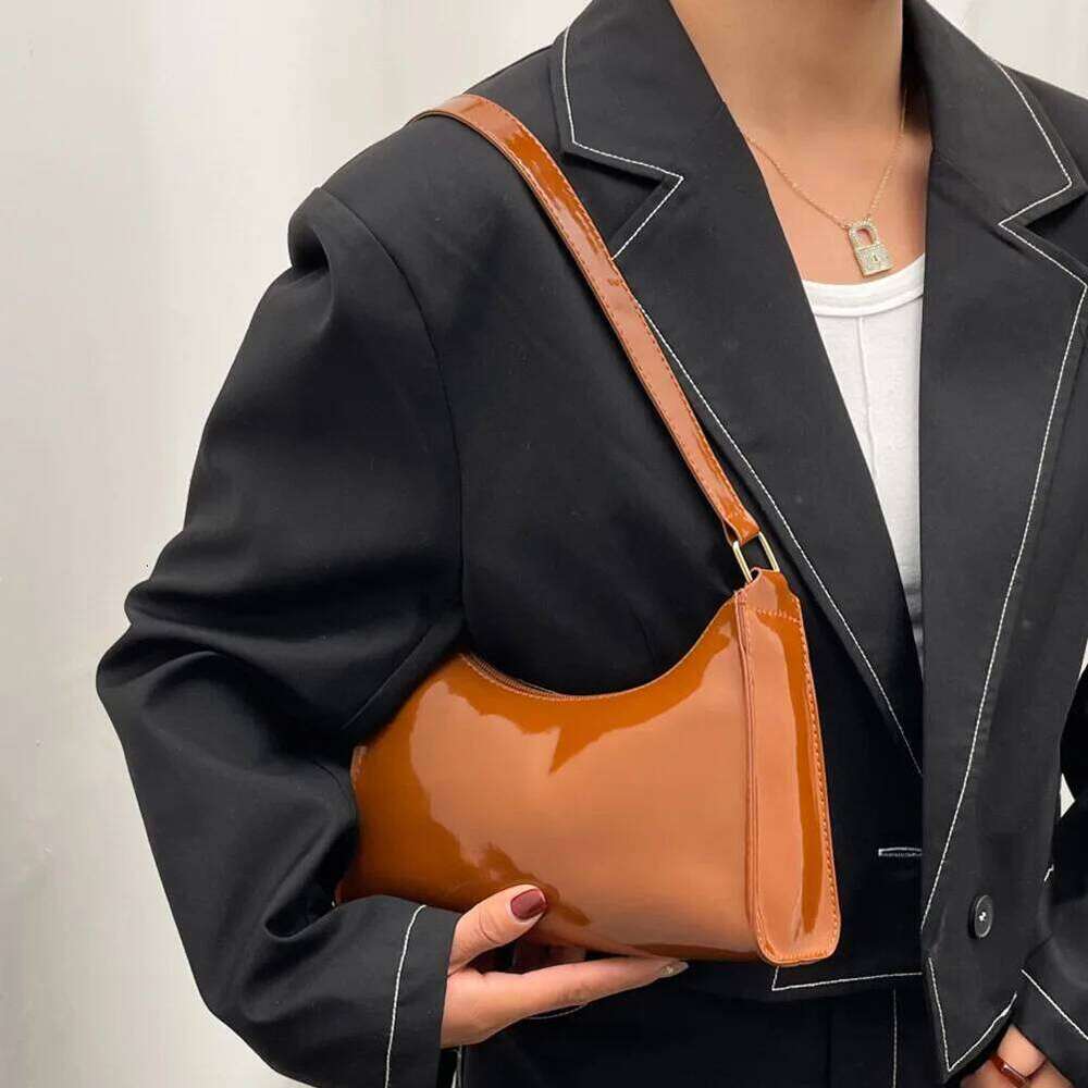 Women's Bags Designer French Underarm Bags Women Shopping PU Leather Lady Elegant Purse Fashion Solid Color Exquisite Design Handbag Shoulder Bag