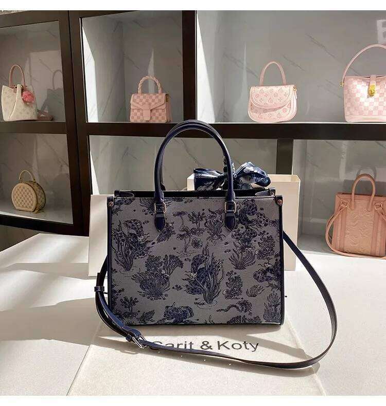 High Quality Embroidery Floral Casual Tote Textured Leather Large Capacity Fashion Women's Handbag Shoulder Messenger Bag