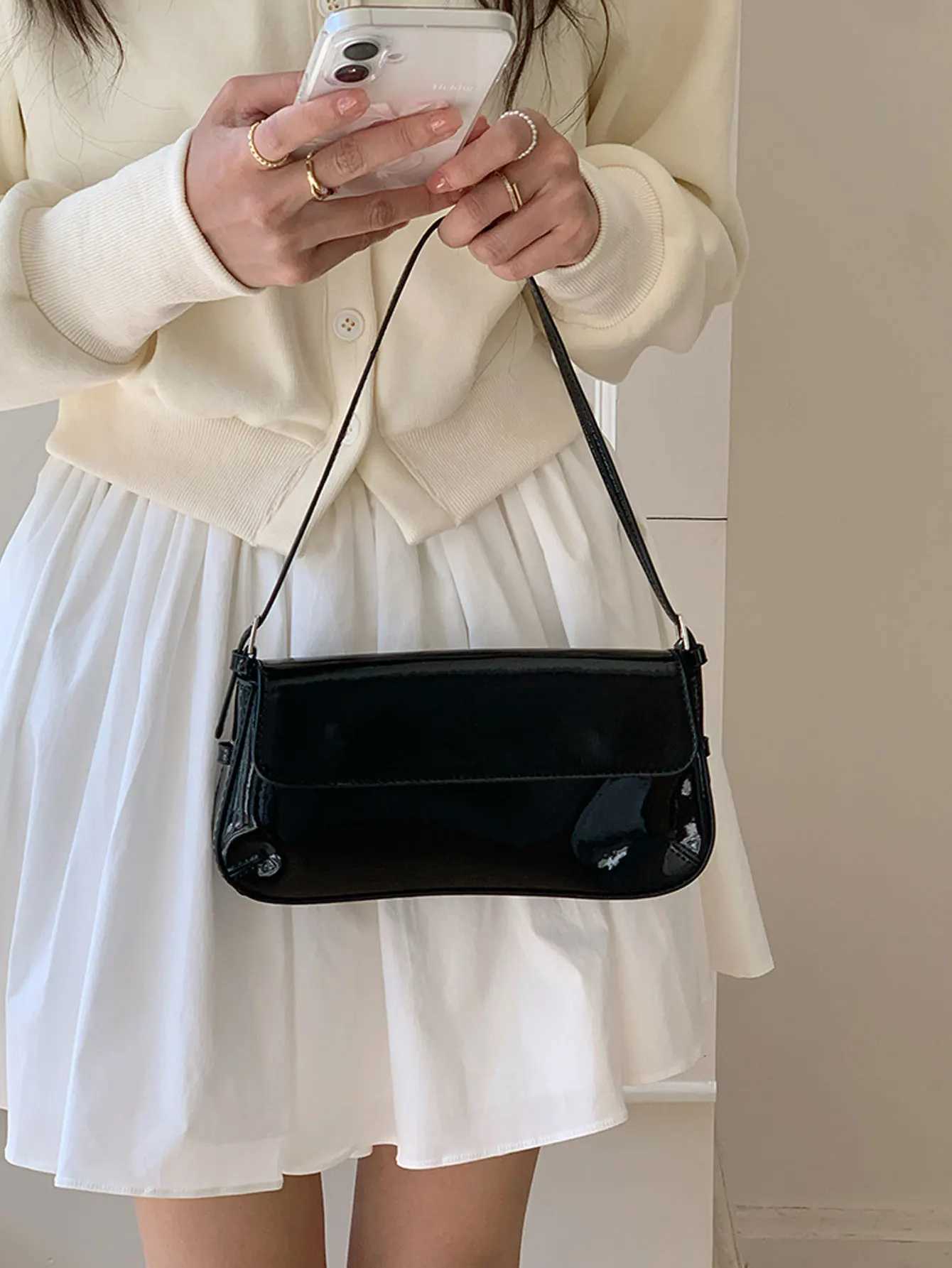 Retro Ins Red Lacquered Leather Shiny Face Stick Underarm Bag Cross Shoulder Small Bag Womens Versatile Simple Phone Bag Y250603