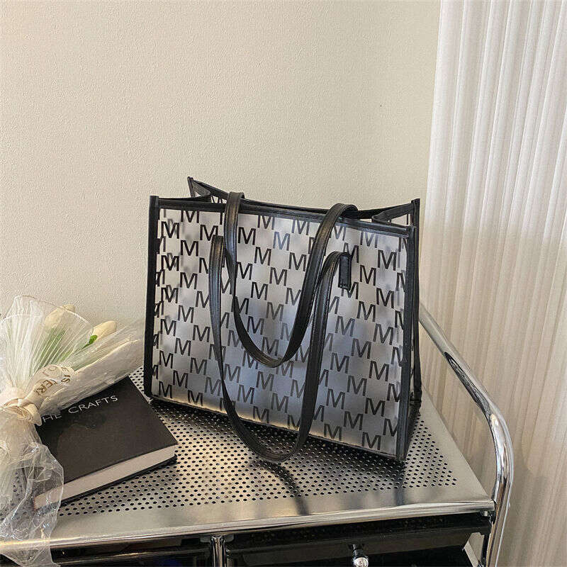 2025 Summer New Transparent Tote Bag for Women - Large Capacity Trendy Jelly Shoulder Bag | Versatile Stylish Clear Handbag