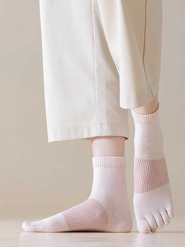 Women Five Finger Socks Yoga Pilates Sock Breathable Mesh Deodorant Antibacterial Split Toe Sock Fitness Cotton Sport Sock T250602