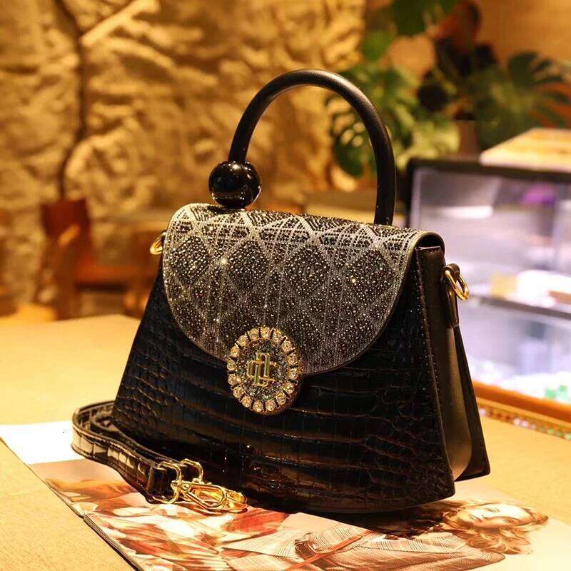 Fashion Leather Women's Handbags New Dia Shoulder Messenger Tote Bright Saddle Bag Portable Crossbody Bags
