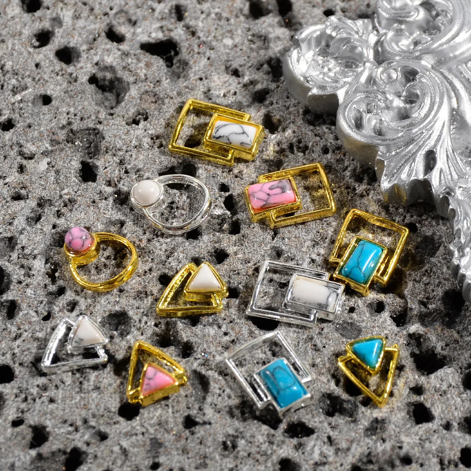 50pcs Style Alloy Turquoise Inlaid Nail Jewelry Rectangle Round Triangle Shaped Metal Rimmed Nail Gems for Nail Art charms 250528