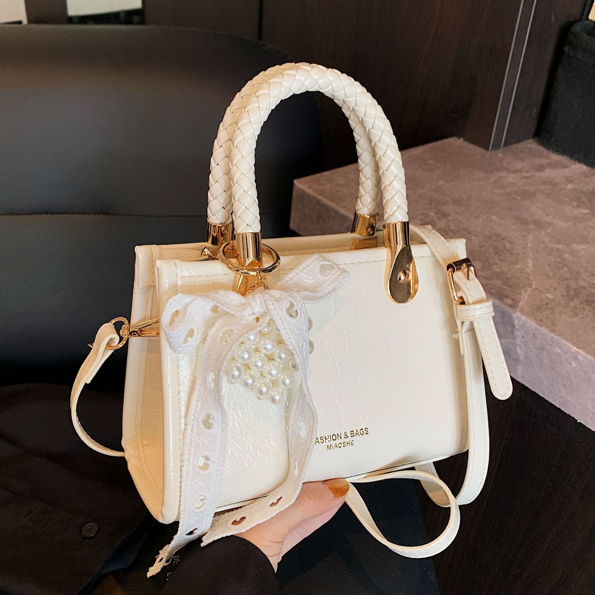 designer Korean Style Niche Design Simple Daily Commuting Bag for Women 2025 Summer New Versatile Crossbody Small Square Bag