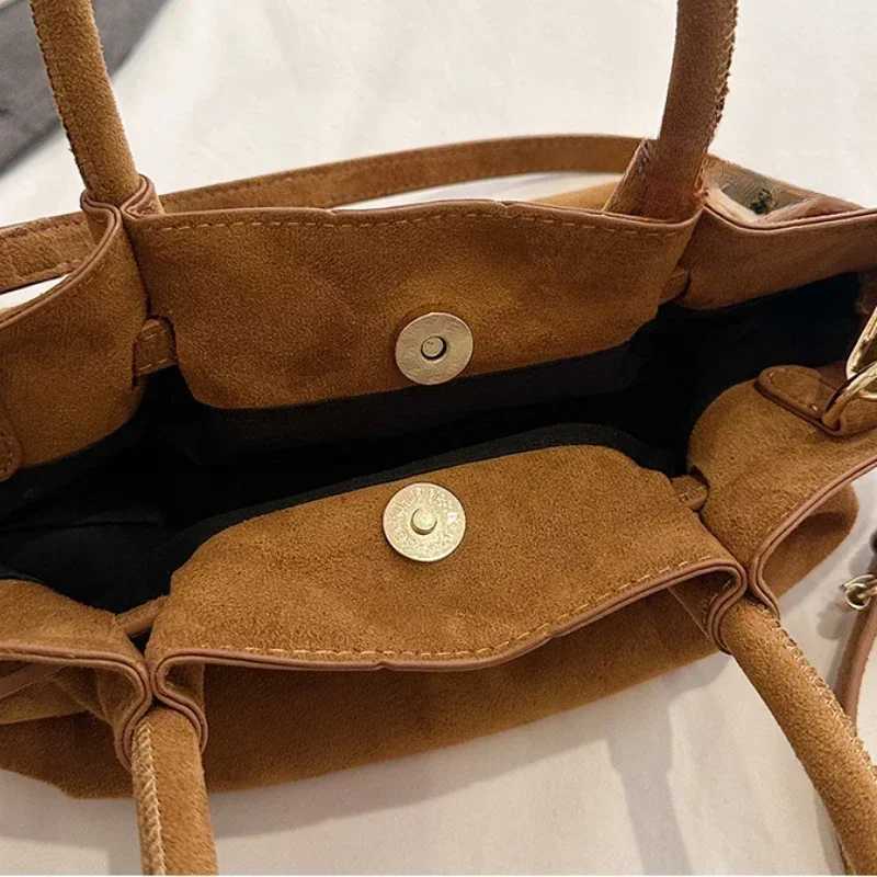 2024 New Suede Leather Underarm Shoulder Bag For Women Fashion Mini Dumpling Handbag Design Commuter Crossbody Phone Tote Bags W250602