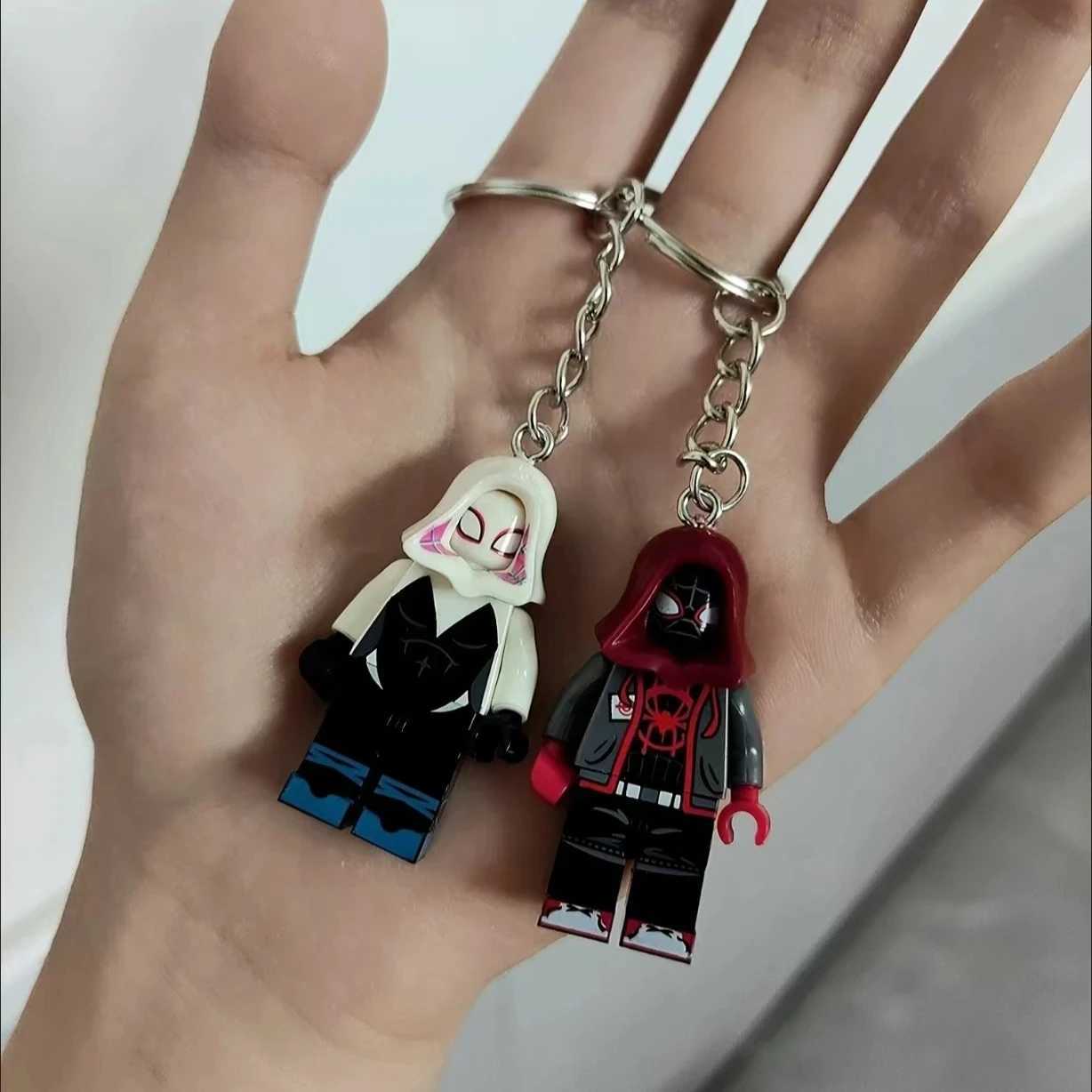 Movie Cosplay Keychain Gwen Peripheral Creative Cartoon Spider Character Building Blocks Pendant Bag Keychain Jewelry Y2K Gifts XJ250602