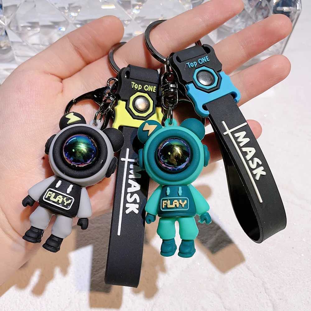 Lightning Bear Keychain Fashion Cartoon Cute Astronaut Bear Doll Bag Pendant Accessories Large Couple Jewelry Gifts Birthday XJ250602