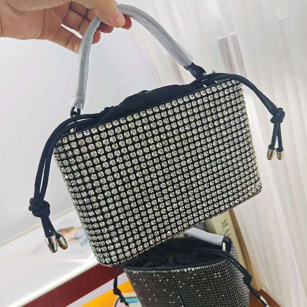 2024 New King Dia Handbag Bucket Strap Women's Full Drill Chain Shoulder Crossbody Bag Cross-border Large Capacity Motorcycl