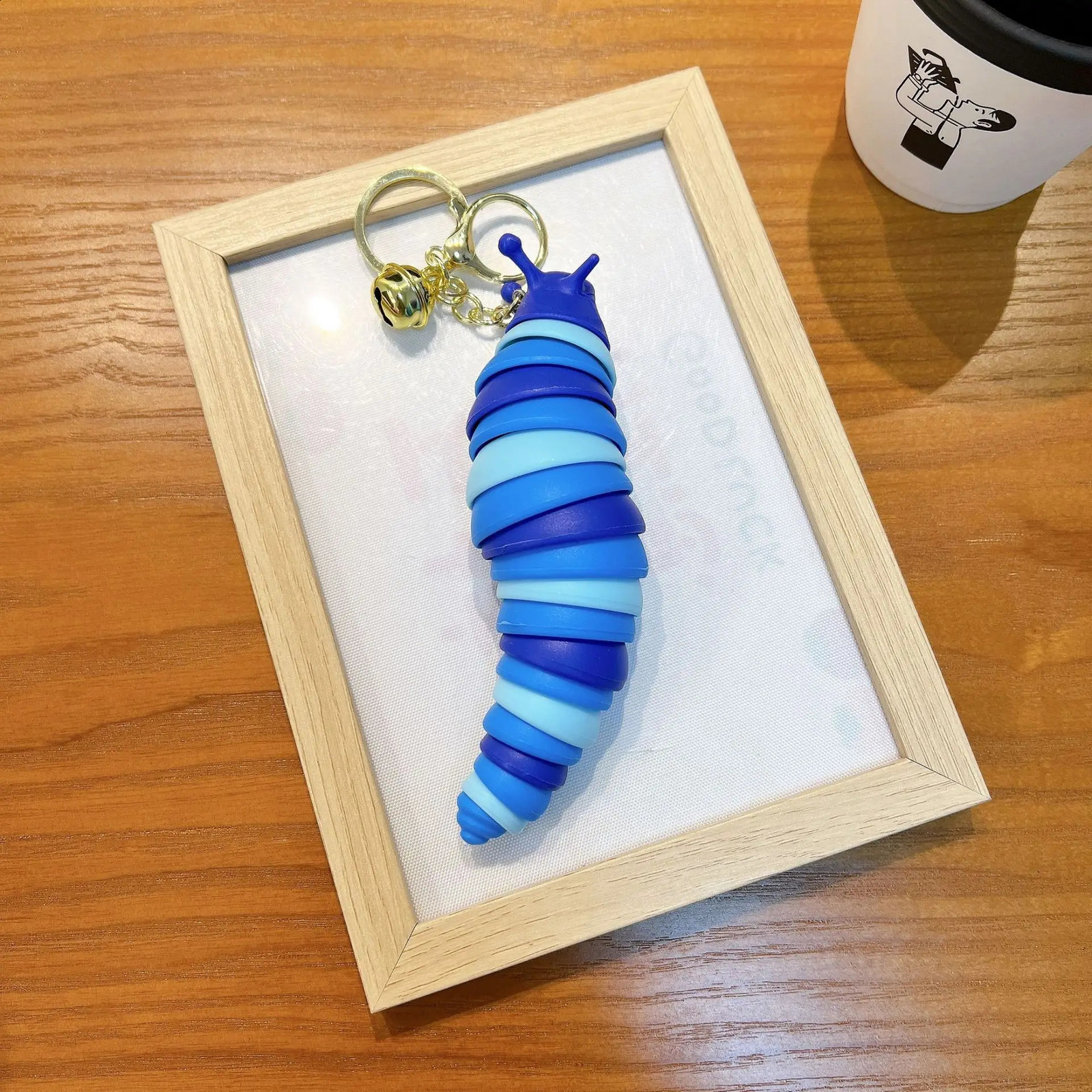 Fidget Slug Keychain Toys 3D Articulated Stretch Sensory Stress Relief Flexible Hand Toy Keyring Pendents for Kids 250526