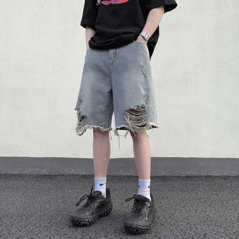 Mens Loose Wide-leg Retro Beggar Five-point Ripped Denim Shorts T250603