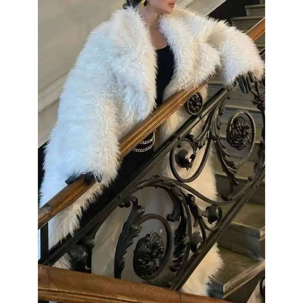 UCXQ White Long Outerwear Elegant Temperament Loose Lapel All Match Thick Warm Faux Fur Coat For Women 2025 Winter 23C2964