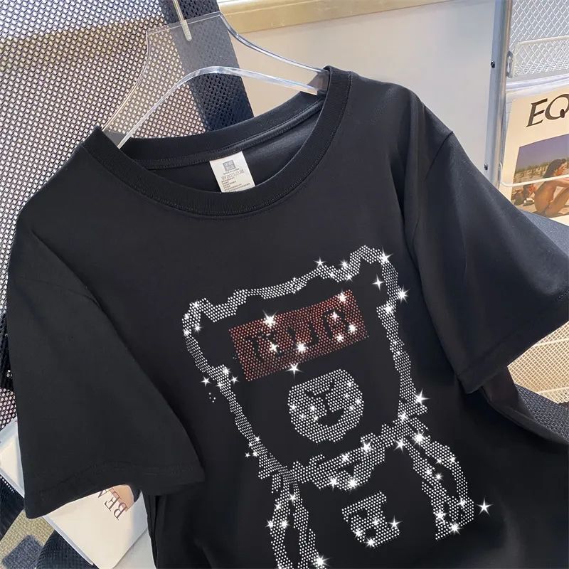 2025 New Summer Women's T-shirt New Summer Regular Shoulder Bear Water Diamond Round Neck Short sleeved T-shirt Women's New Korean Loose Des