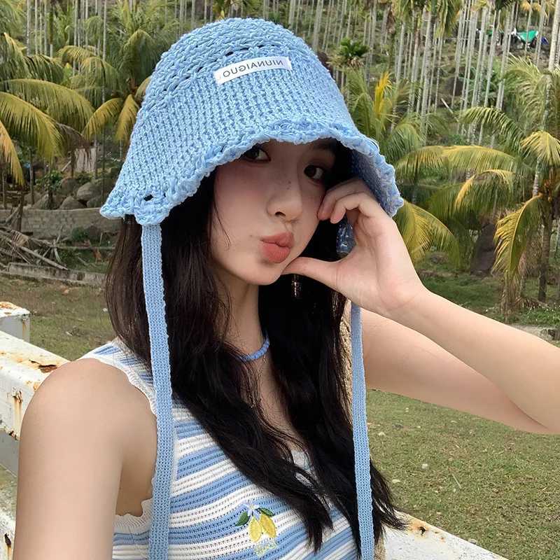 Cute Wavy Lace Hand Crocheted Strap Bucket Hats for Women Summer Breathable Casual Versatile Hollow Sunscreen Basin Caps W250602