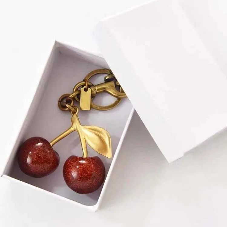 Charm Women Key Rings keychain with box Retro-Cool Cherry In Glittery Resin Clip it To Favorite Bag Set of Keys For Refreshing Style key chain Lanyard