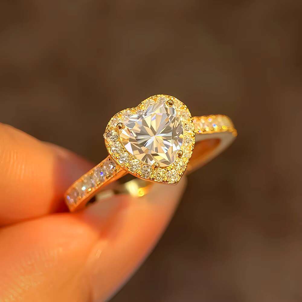 FOXI 1Ct Heart Shape Moissanite Diamond Ring 18K Gold Plate Halo Engagement Ring 925 Sterling Silver Moissanite Wedding Ring