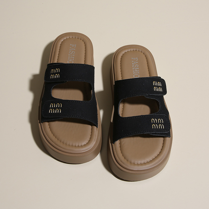Hot selling 2025 summer new casual fashionable solid color women's slippers outdoor beach versatile thick soled sandals sizes 35-40