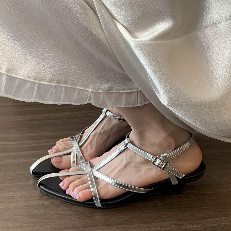 Wedge Sandals for Women, Summer Outdoor New Niche High-end French Fairy Style Black Thin Strap Pointed Toe Roman Shoes