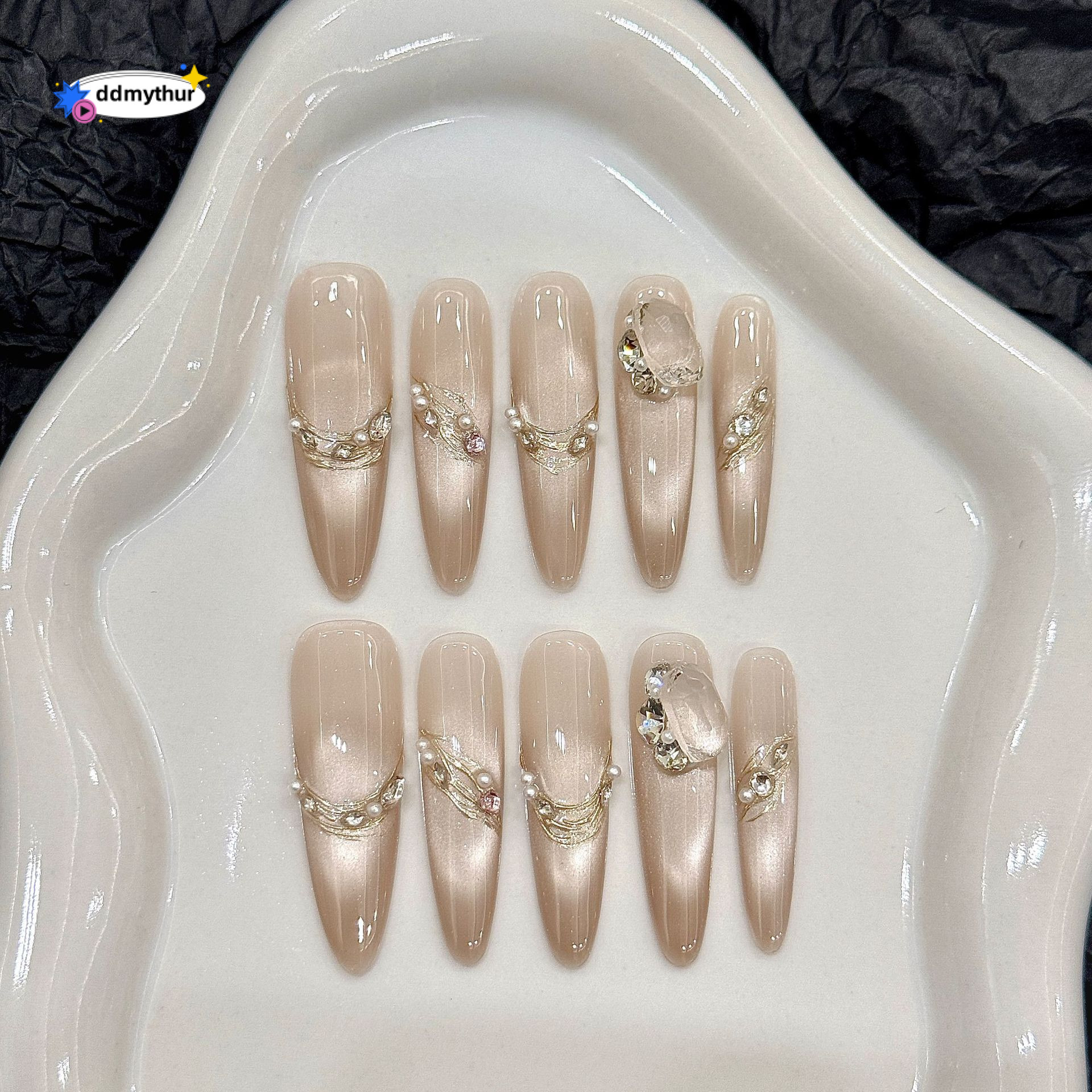 Yihe Panling Realm Luxurious Cat Eye Nail Art Gentle Whitening High end Long Handmade Wearable Nails ddmythur