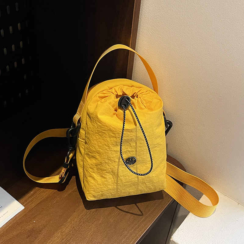 New Multifunctional Crossbody for Men and Women, Waterproof Casual Shoulder Water Bottle Bag, Sports Fiess Drawstring Travel Bag