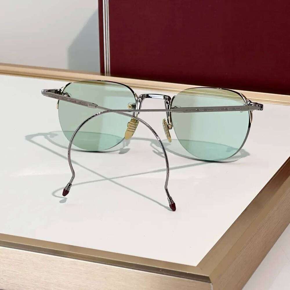 Fashion Sunglasses For Women And Men FAIRBANK Style Anti-Ultraviolet Retro Plate Full Frame Special Design Glasses Random Box