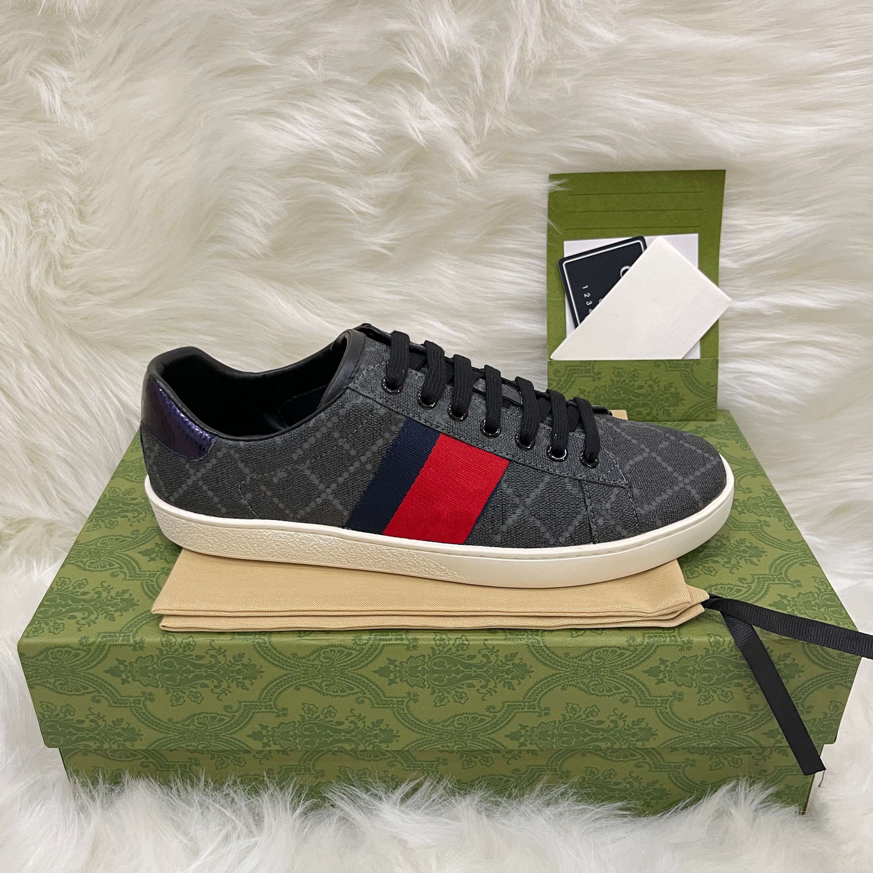Fashion Luxury Designer Shoes Mens Womens Cartoons Casual Shoe Genuine Leather Snake Embroidery Stripes Classic Men Sneakers Size 36-46