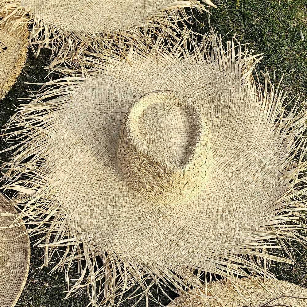 Large Brim Straw Hat Raffia Hand-woven Pattern Straw Hat Sun Protection Beach Sun Hat Womens British Retro Basin Hat W250602