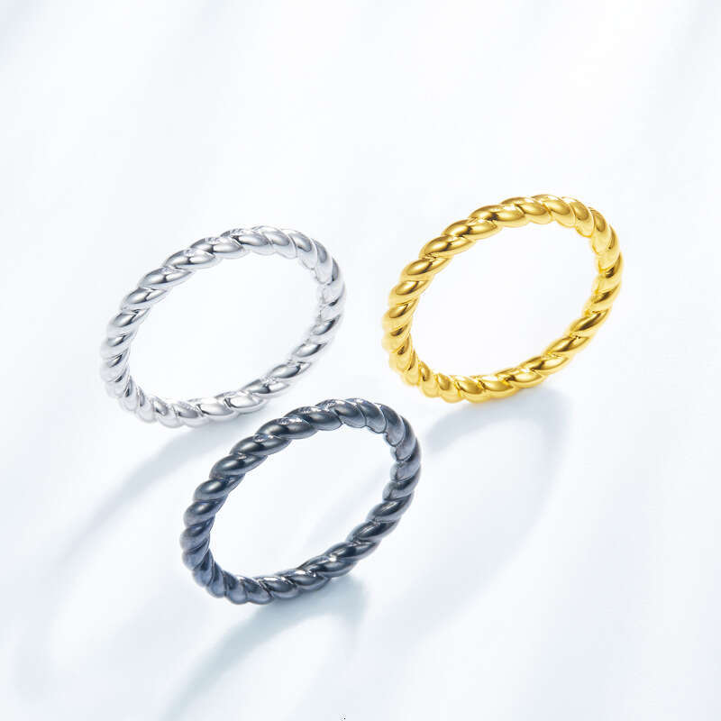 Fashion Spiral Ring Women, Stylish Design, Elegant Twist, Unique Minimalist Style, Stackable Rings for Men and Women