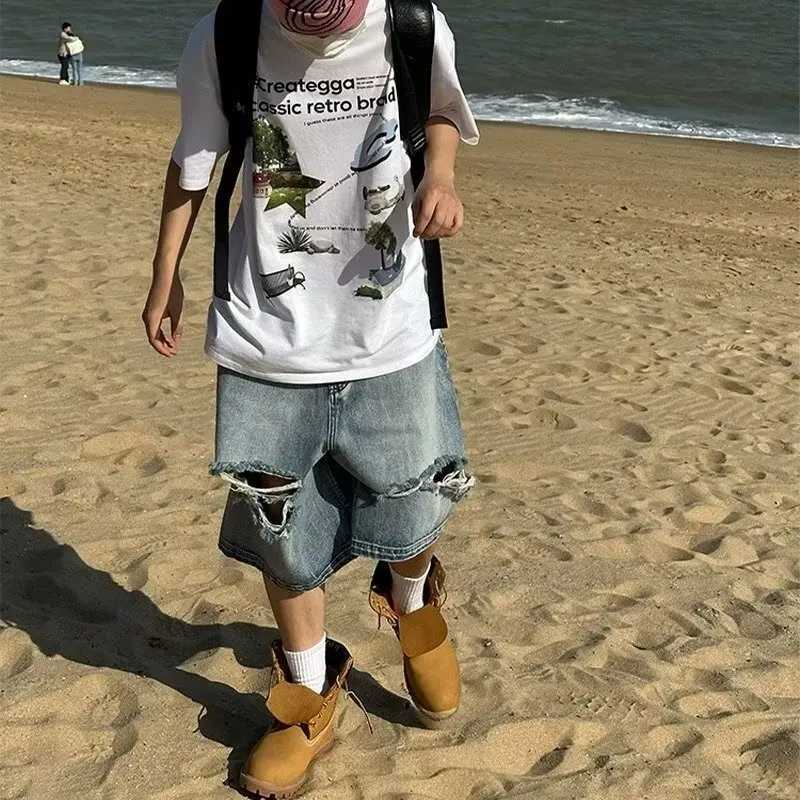 American Fashion Mens Wide Leg Shorts Jeans Cool Five Quarter Shorts High Waist Knee Hole Washed Denim Jeans T250603