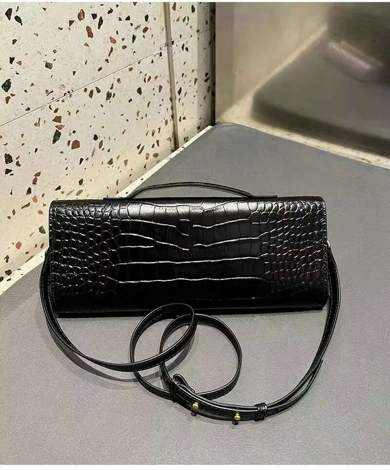 2025 Designer New Crocodile Pattern Evening Banquet Cow Leather Style Crossbody Bag Horizontal Shoulder Handbag Women 250603