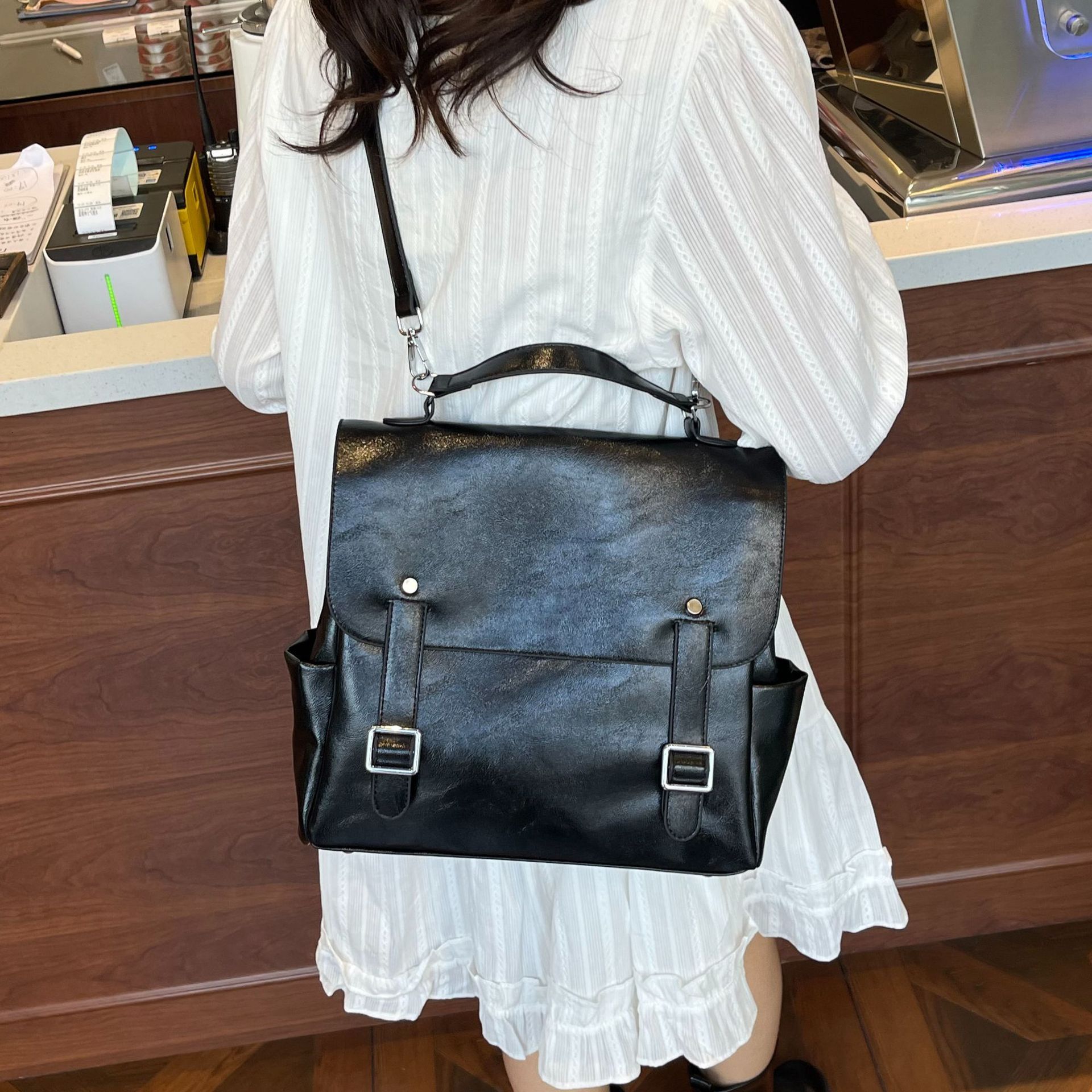 designer Commuting Large Capacity Backpack for Women 2025 Spring New Fashion Casual Versatile High-end Handheld Tote Bag