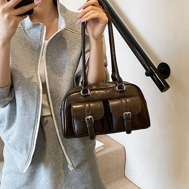 designer Vintage Commuter Large Capacity Multi-Pocket Bag for Women 2025 New Versatile Shoulder Underarm Bag Handheld Boston Bag